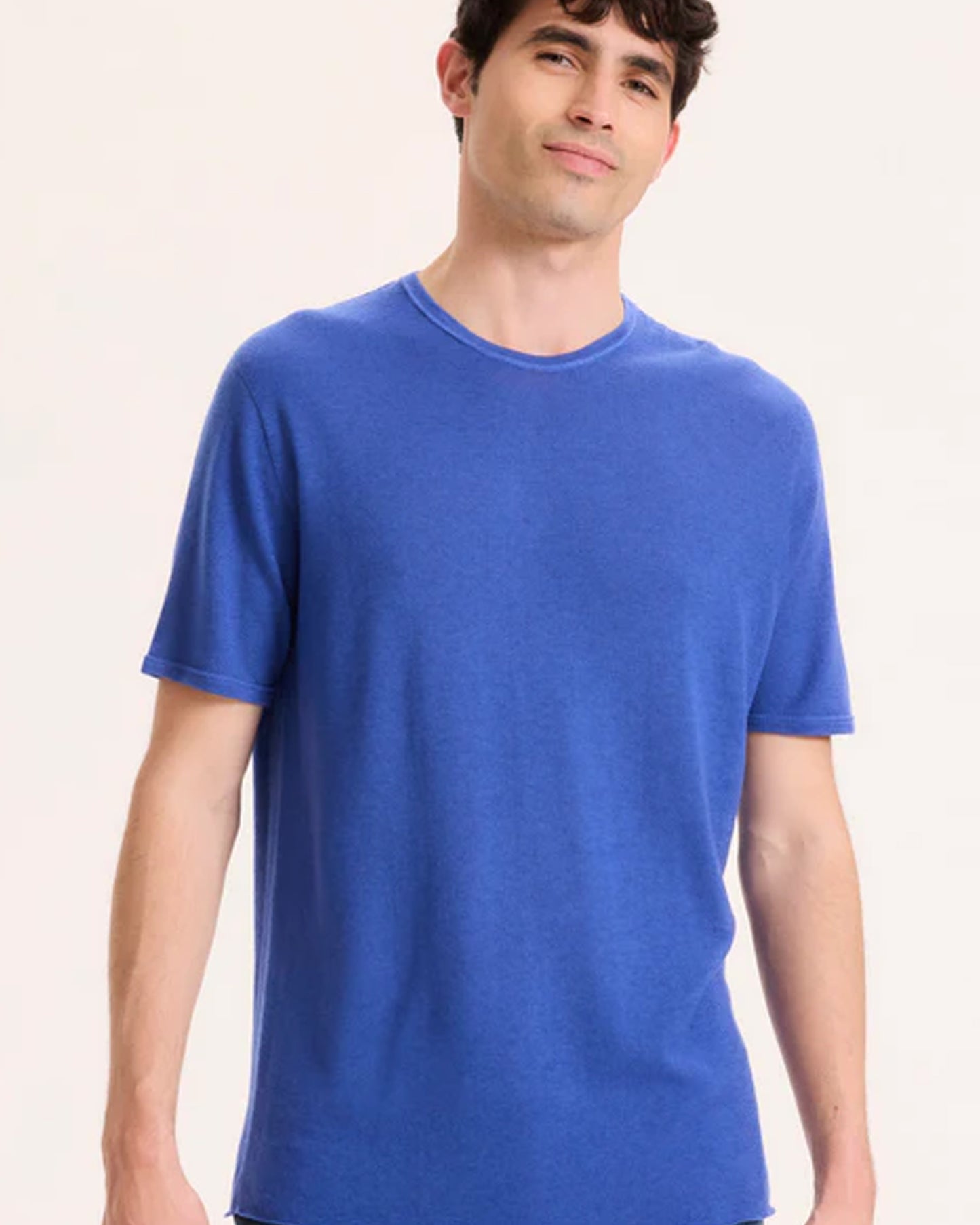 Vibrant Blue T-Shirt Casual Style with Soft Texture Detail