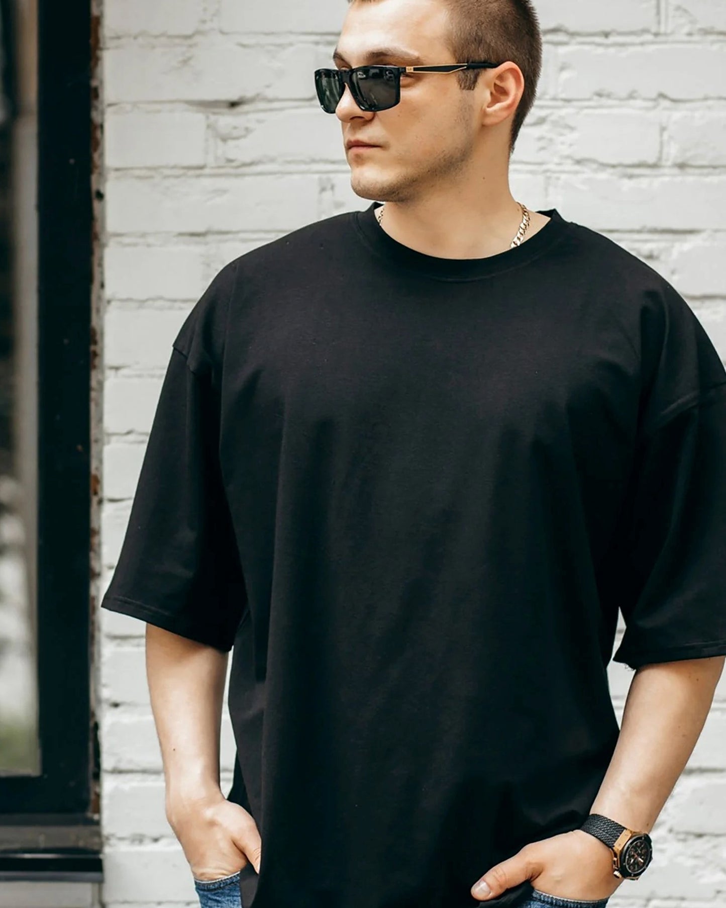 Black_TShirt_Style_Relaxed_Fit_Casual_Look_Front_side_view