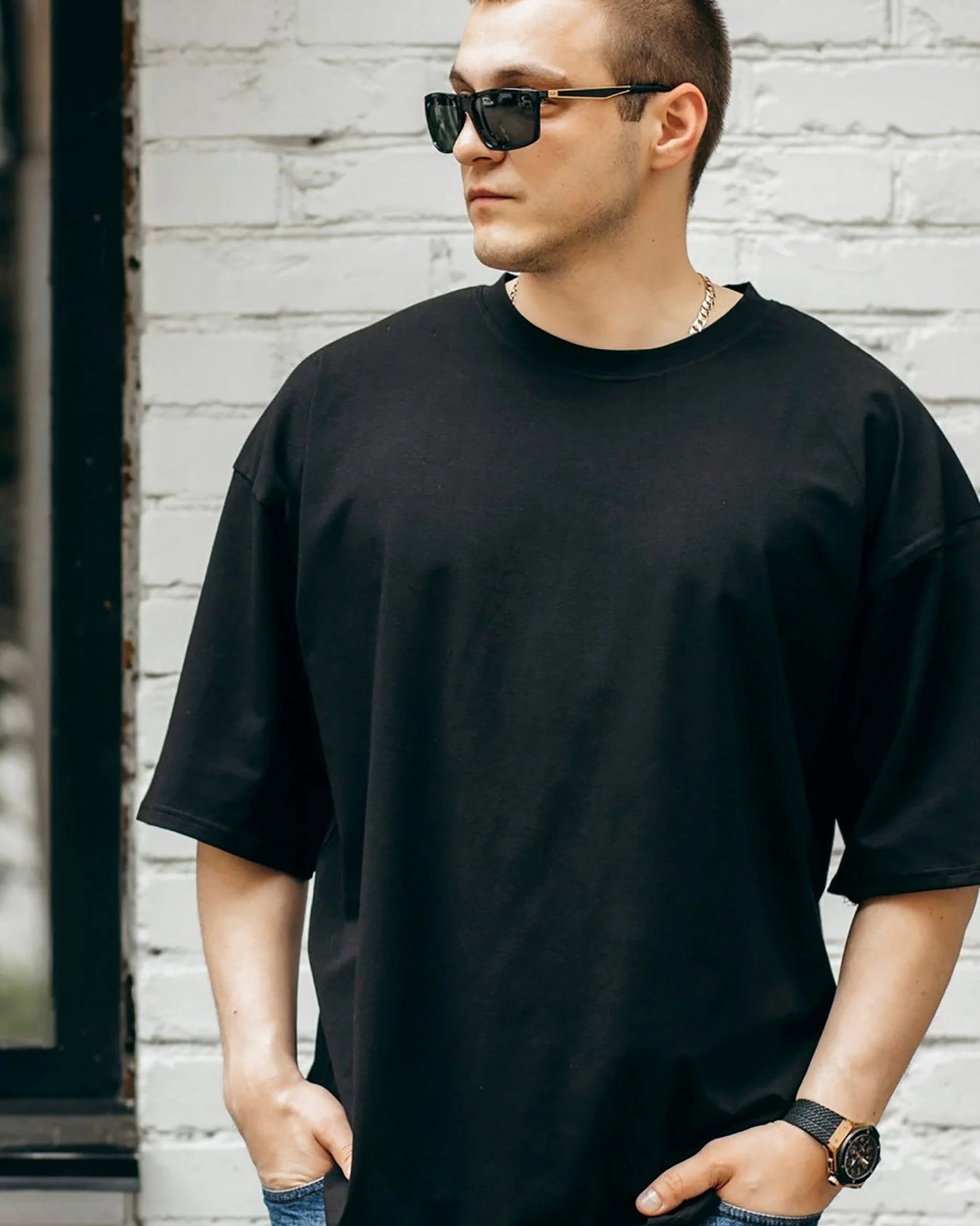 Black_TShirt_Style_Relaxed_Fit_Casual_Look_Front_side_view