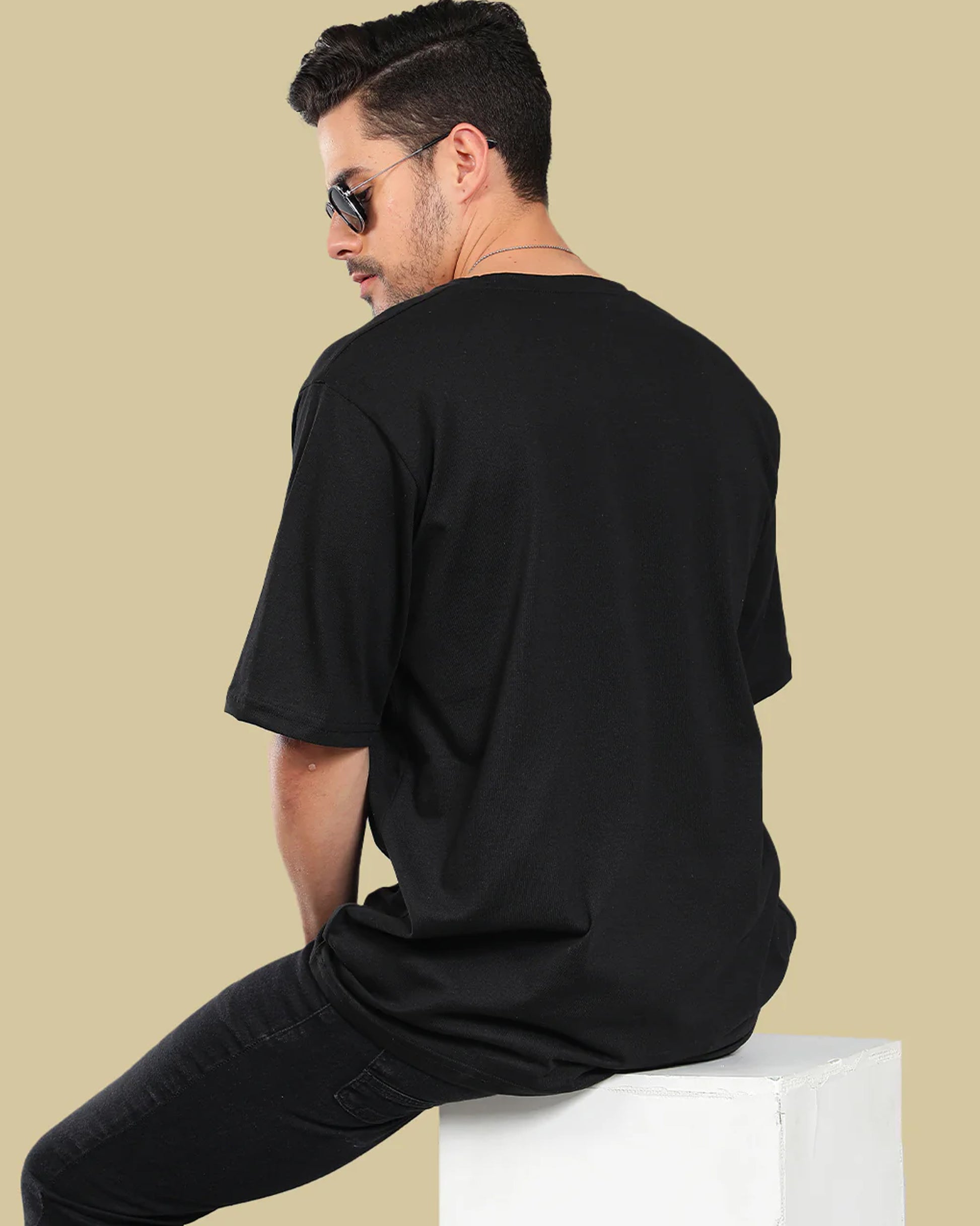 Black_TShirt_Style_Simple_Elegance_for_the_backside