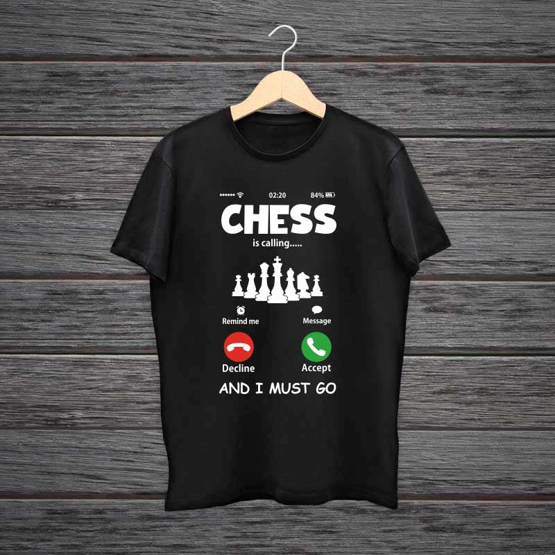 Keep Clam Play Chess - Retro Designed T-Shirt for Chess Lovers