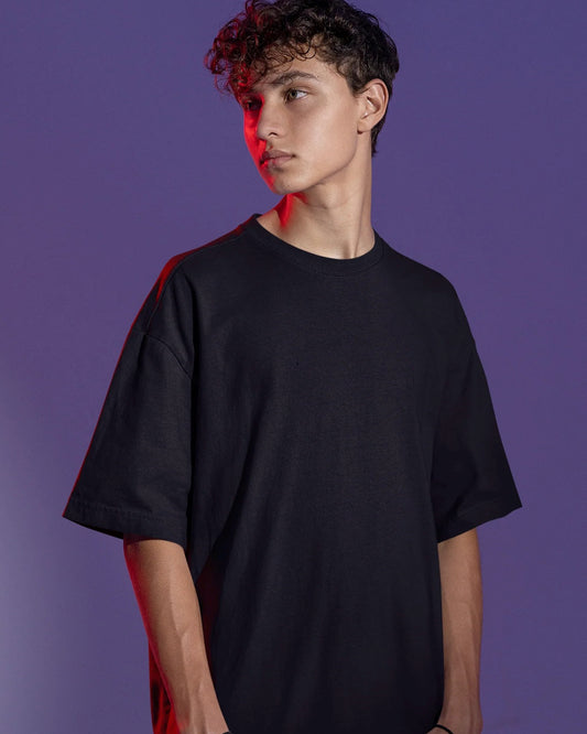 Men Solid Round Neck Pure Cotton Black T-Shirt front side view