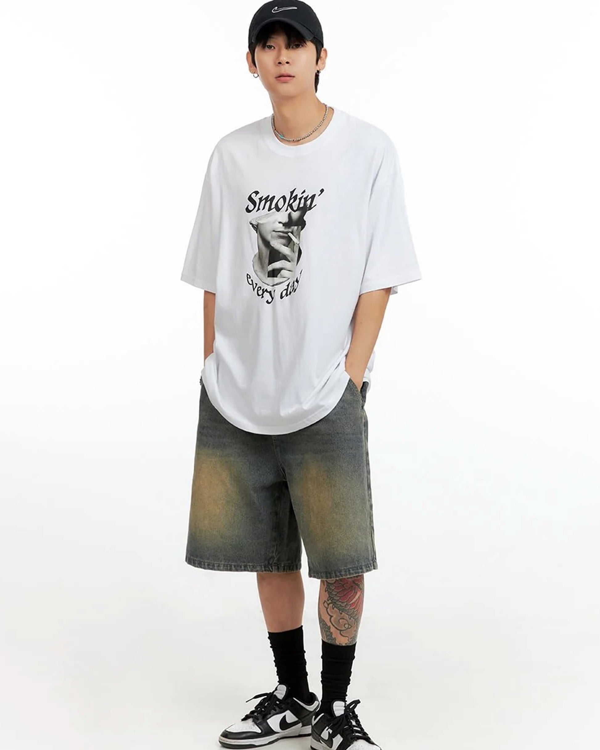 Smokin Every Day Printed Man White Oversized T-Shirt