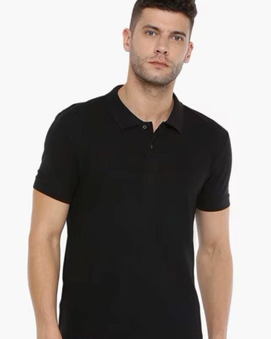 A men with short black short-sleeved polo t-shirt.